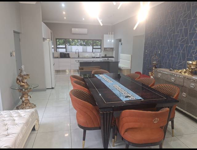 4.5 BEDROOM FREEHOLD FOR SALE IN AQUAVISTA MOUNTAIN ESTATE